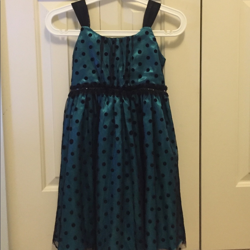 Girls dress